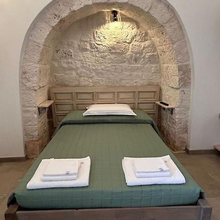 Апартаменты Iconico - Authentic Trulli Experience Чистернино Экстерьер фото