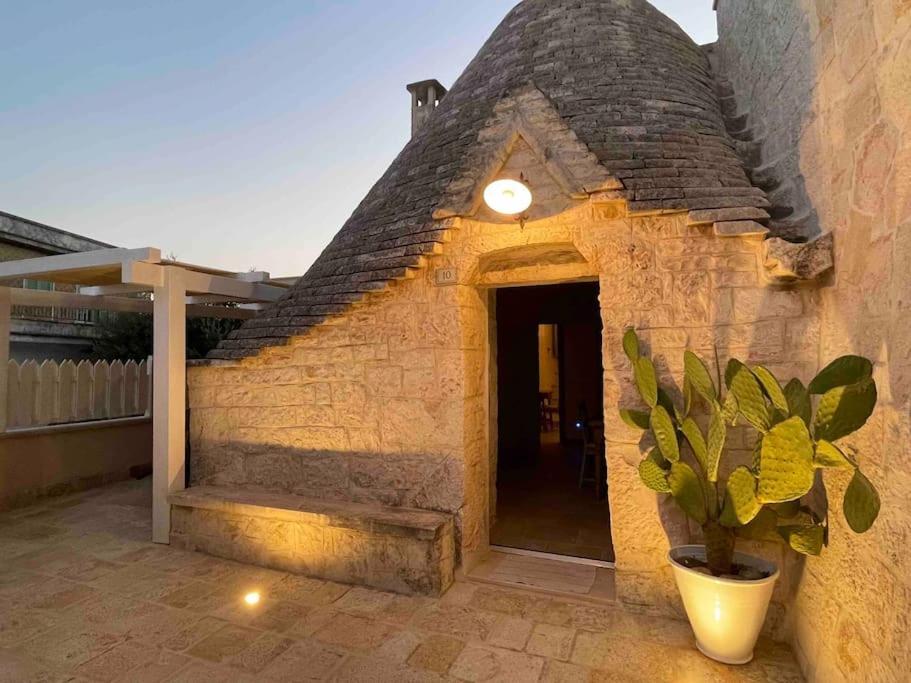 Апартаменты Iconico - Authentic Trulli Experience Чистернино Экстерьер фото