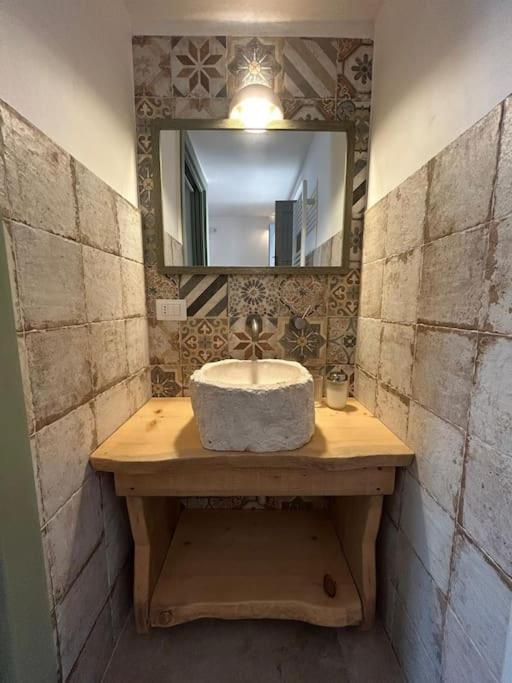 Апартаменты Iconico - Authentic Trulli Experience Чистернино Экстерьер фото