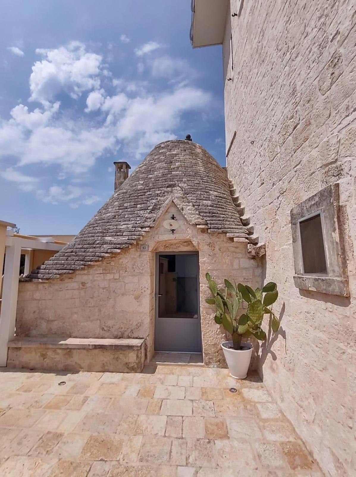 Апартаменты Iconico - Authentic Trulli Experience Чистернино Экстерьер фото